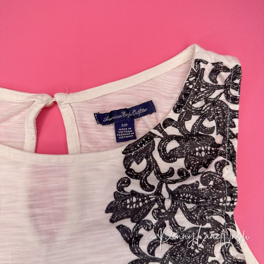 American Eagle Tank Top White With Black Design - Picture 4 of 9